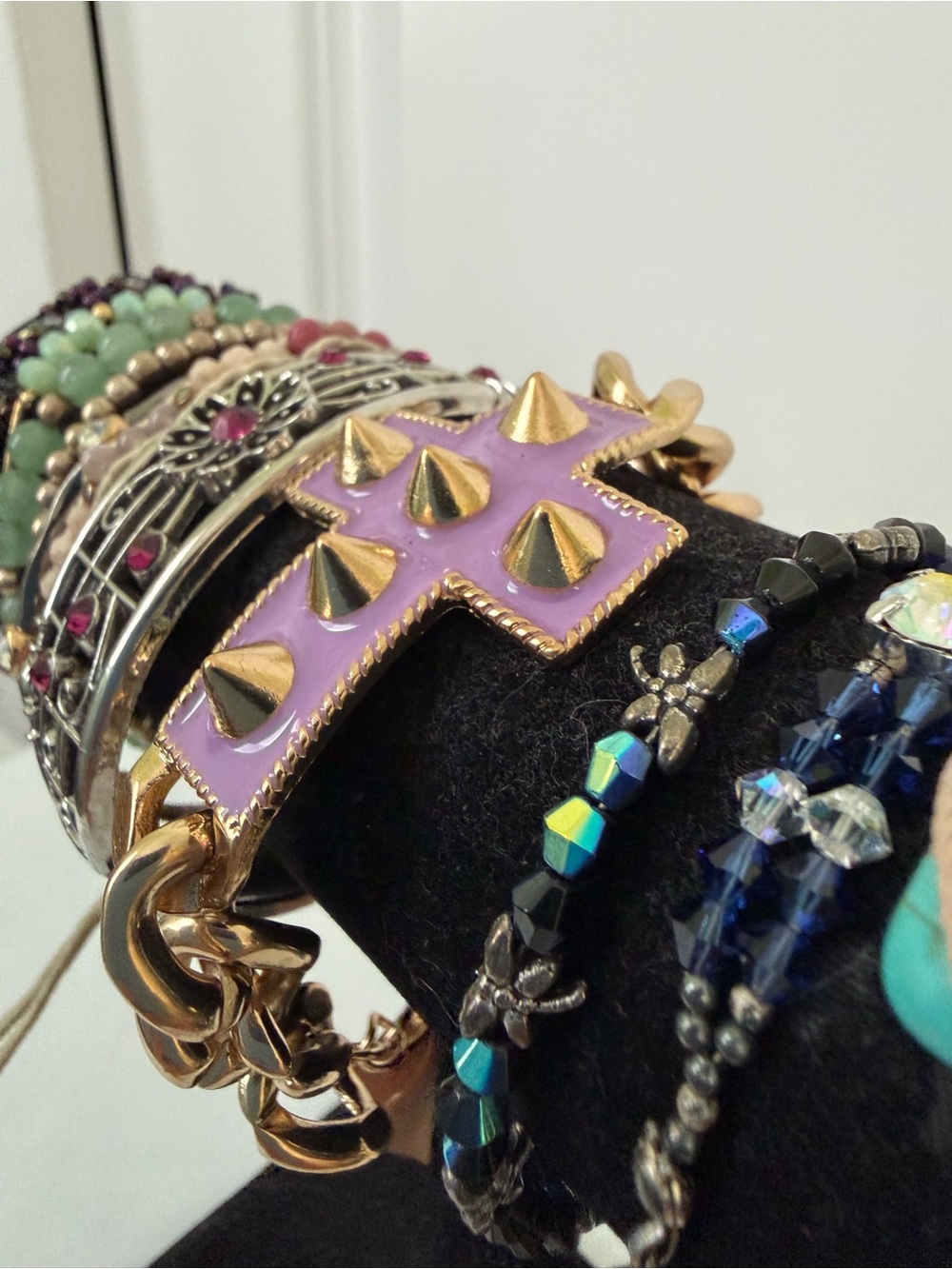 14-Piece Bracelet Lot Assorted Glass Stone Crystal Vintage Modern and more - Picture 7 of 8